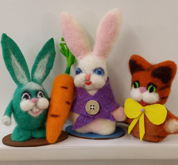 Мастер-класс «Валяние сложный уровень» (веселая фауна: рыбка, зайчик или котик)