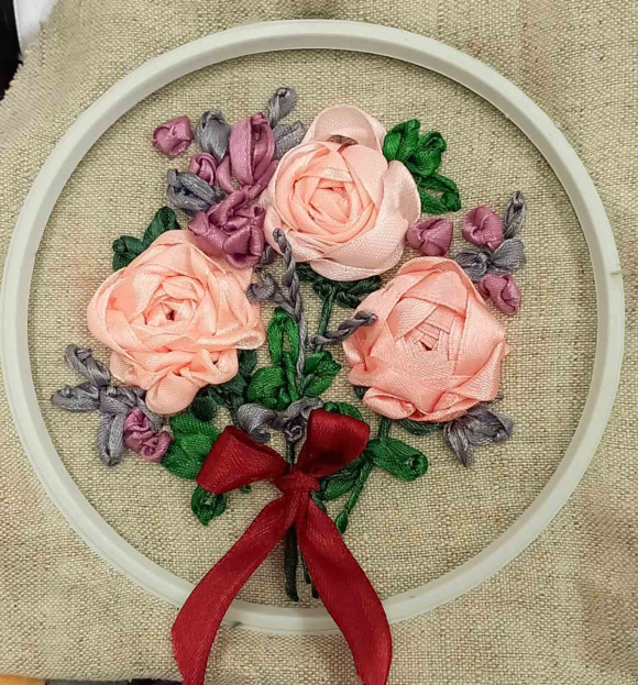 Мастер-класс «Основы вышивки лентами» (букет цветов)